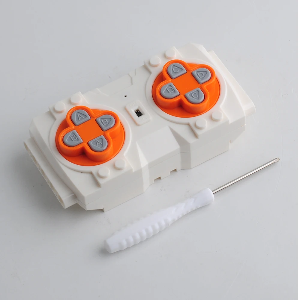 MOC รีโมทคอนโทรลชุดแบตเตอรี่แบ - Power Tools Lego บทวิจารณ์และราคา
